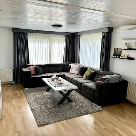 Luxe In Prachtig Natuurgebied شاليه