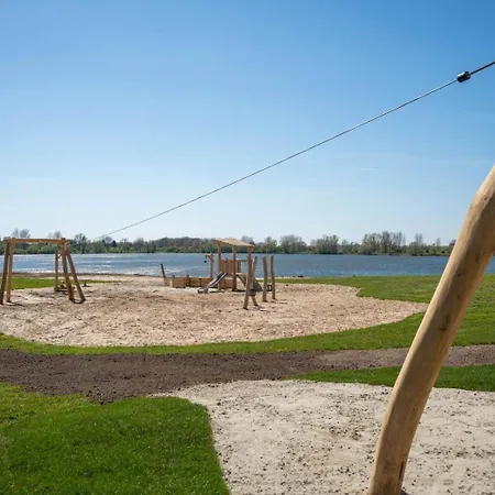 Luxe In Prachtig Natuurgebied شاليه Lith